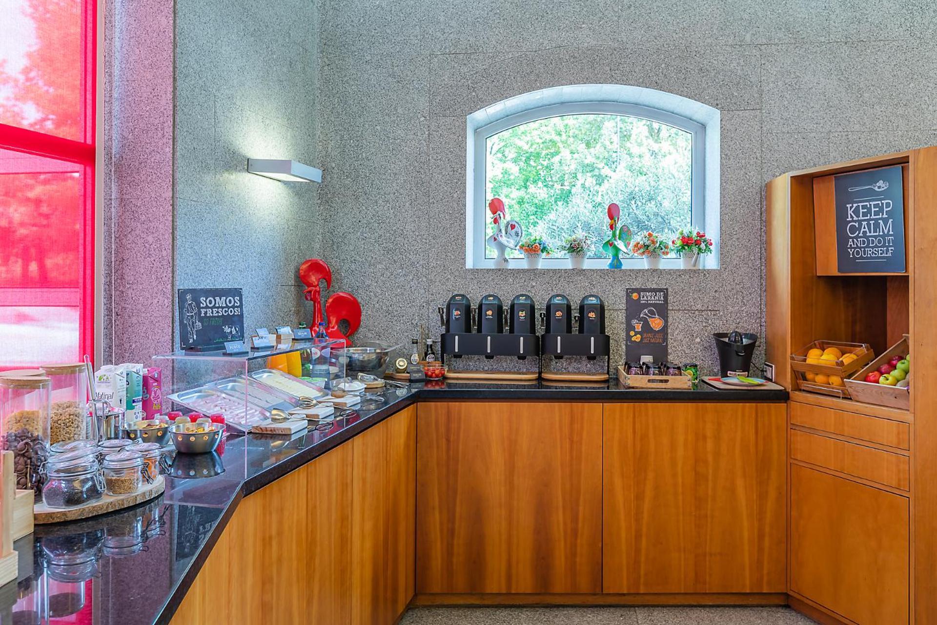 Hotel Ibis Guimaraes Ngoại thất bức ảnh